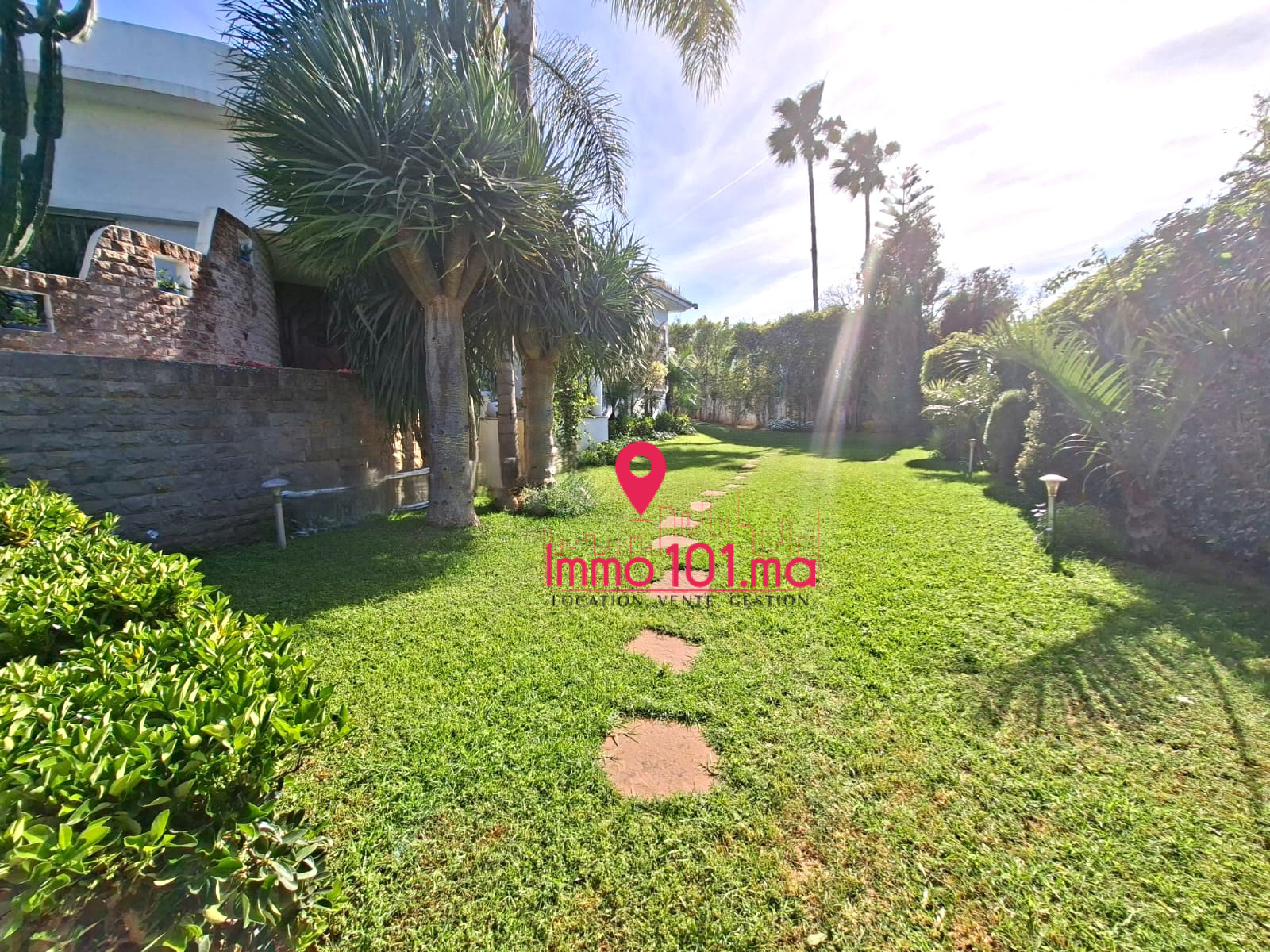 Villa à vendre à Souissi AYV2415